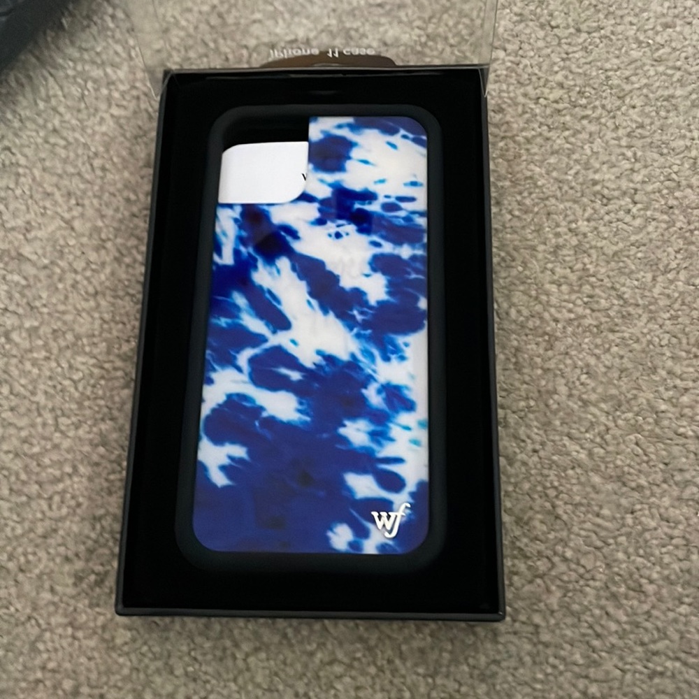 Brand new iPhone 11 case, never been used!